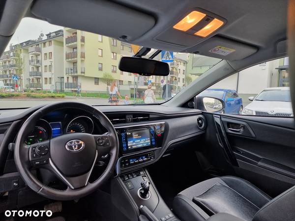Toyota Auris 1.8 VVT-i Hybrid Automatik Design Edition - 28
