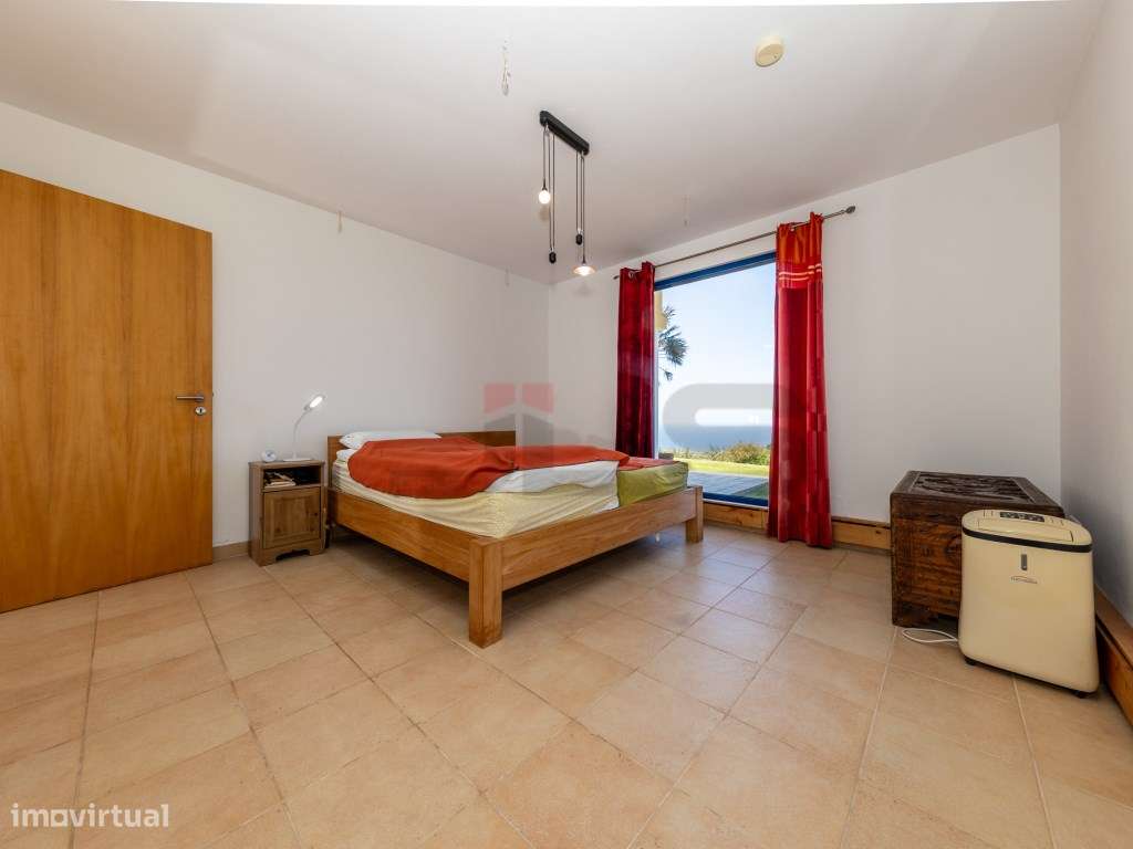 Refúgio Exclusivo com Vista Panorâmica Sobre o Atlântico - Costa Su...-12