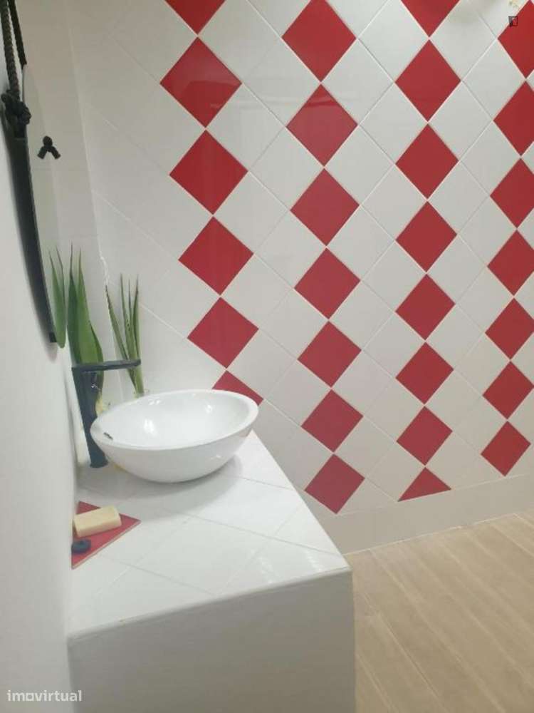 Quarto - localizado em Faro - Grande imagem: 5/7