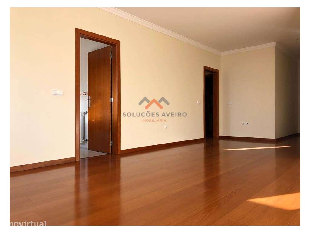 ARRENDAMENTO: Apartamento T2 em Esgueira! - Grande imagem: 3/12