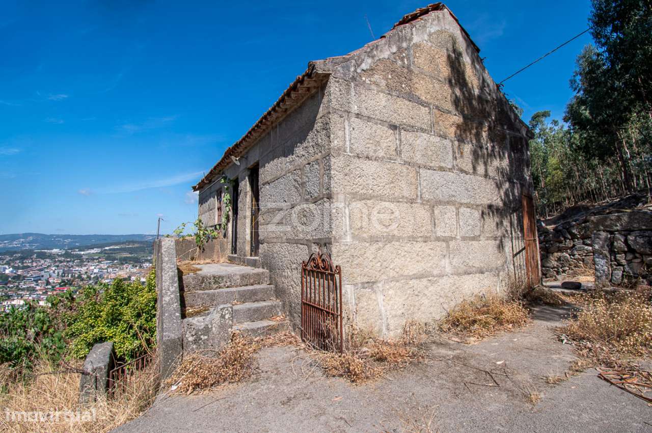Moradia para Reconstrução com Terreno e Vistas Panorâmicas sobre o ... - Grande imagem: 3/30