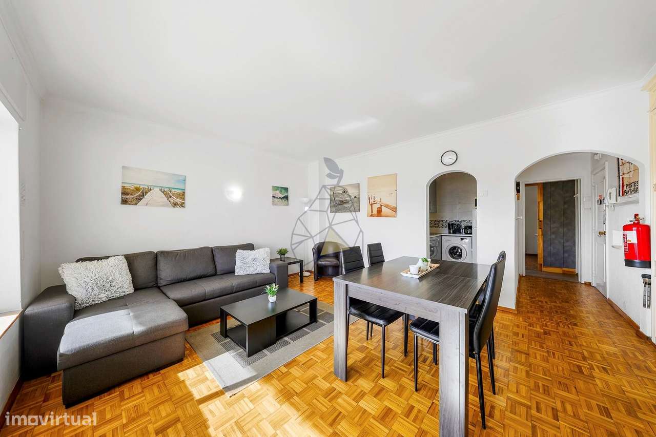 Apartamento T1  com Garagem e Piscina  no Coração da Praia da Rocha-12