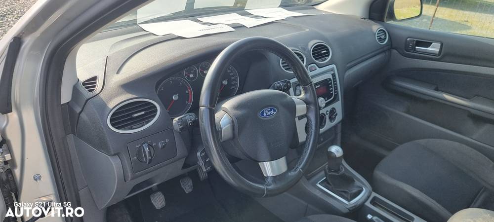 Ford Focus 1.6 TDCI Ambiente - 10