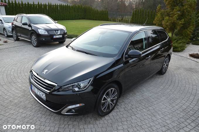 Peugeot 308 SW 130 e-THP Stop & Start Allure - 11