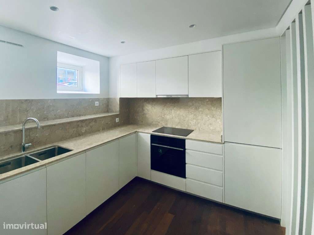 Apartamento T2, varanda, Anjos Lisboa-24