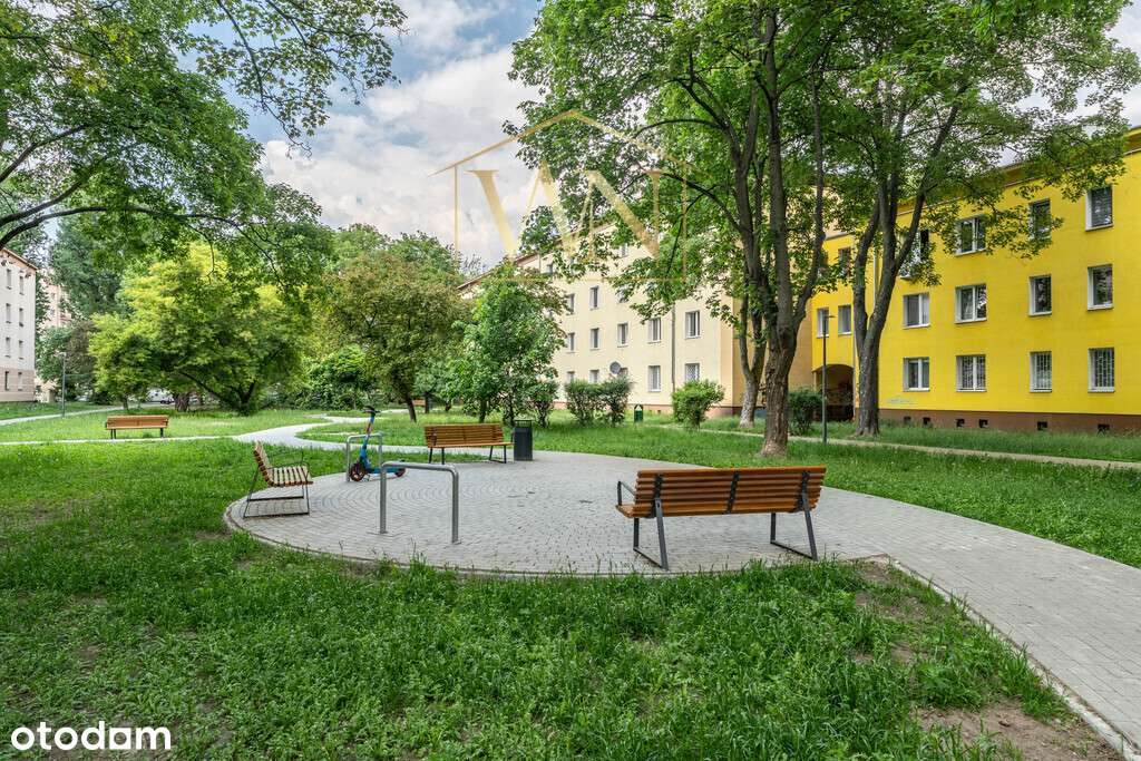 Okazja! 2 ustawne pokoje w topowej lokalizacji-13