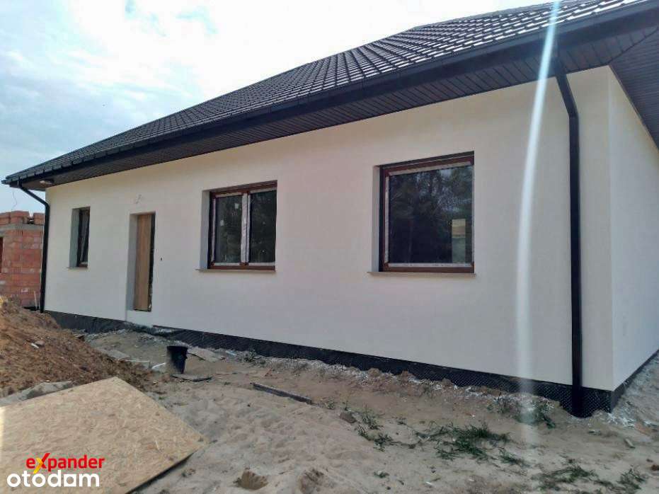 Nowoczesny dom parterowy, cicha okolica