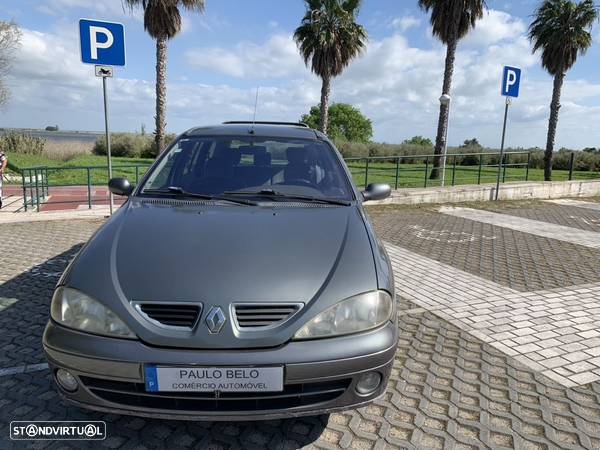 Renault Mégane Break 1.4 16V RXE AC - 2