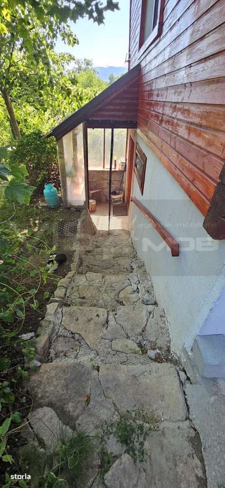 Casă de vânzare - M.Cașin-9