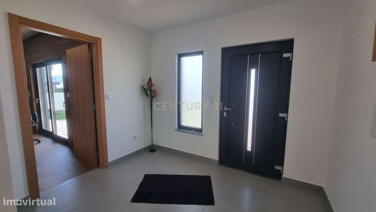 Moradia isolada T4 Jardins de Santiago - Setúbal-5