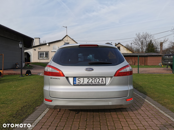 Ford Mondeo Turnier 2.0 Ghia - 3