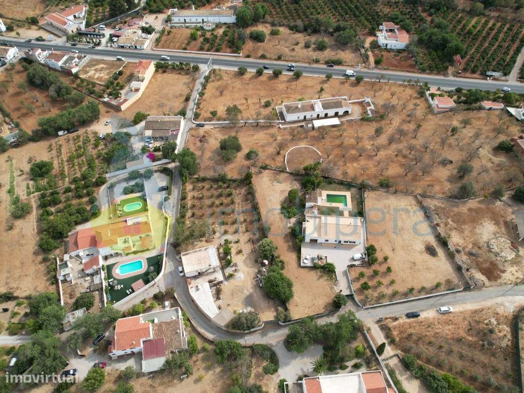 Moradia para reconstrução localizada na Patã, Boliqueime - Grande imagem: 1/29