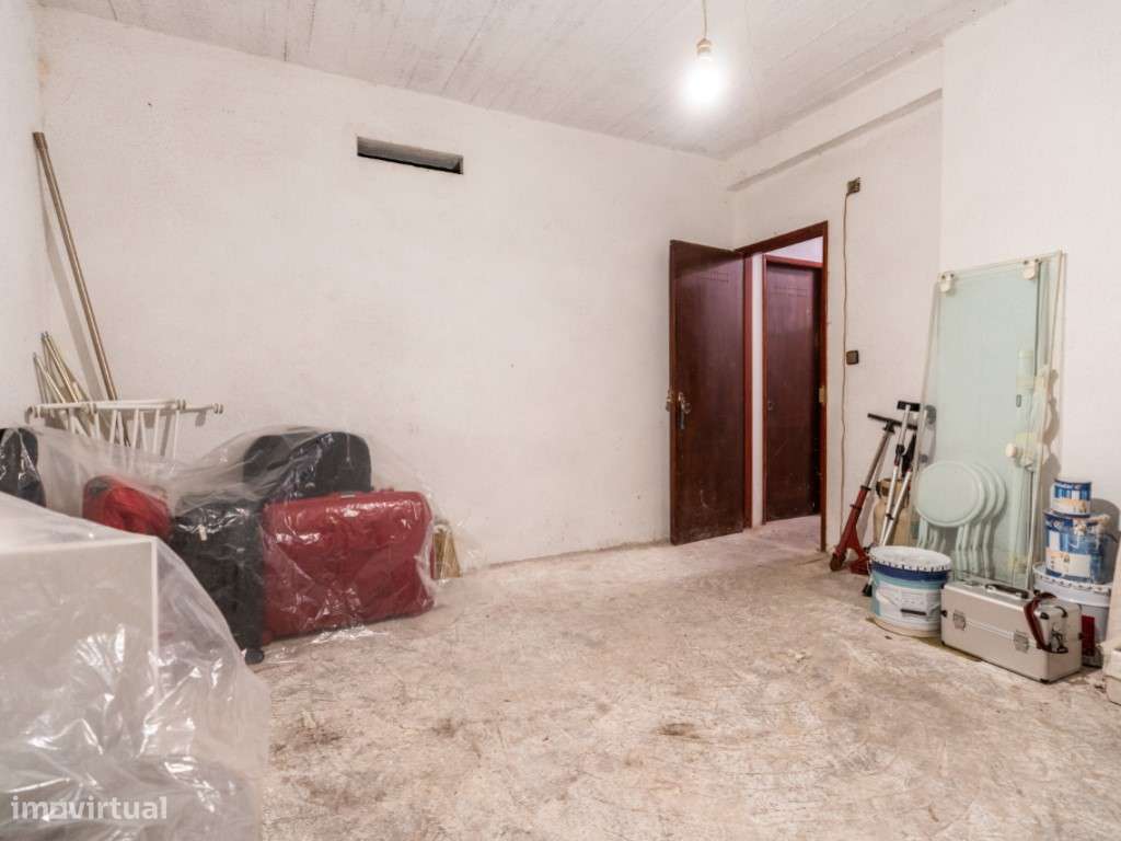 T3 remodelado e com grande arrecadação - Quinta da Fidalga, Agualva-24