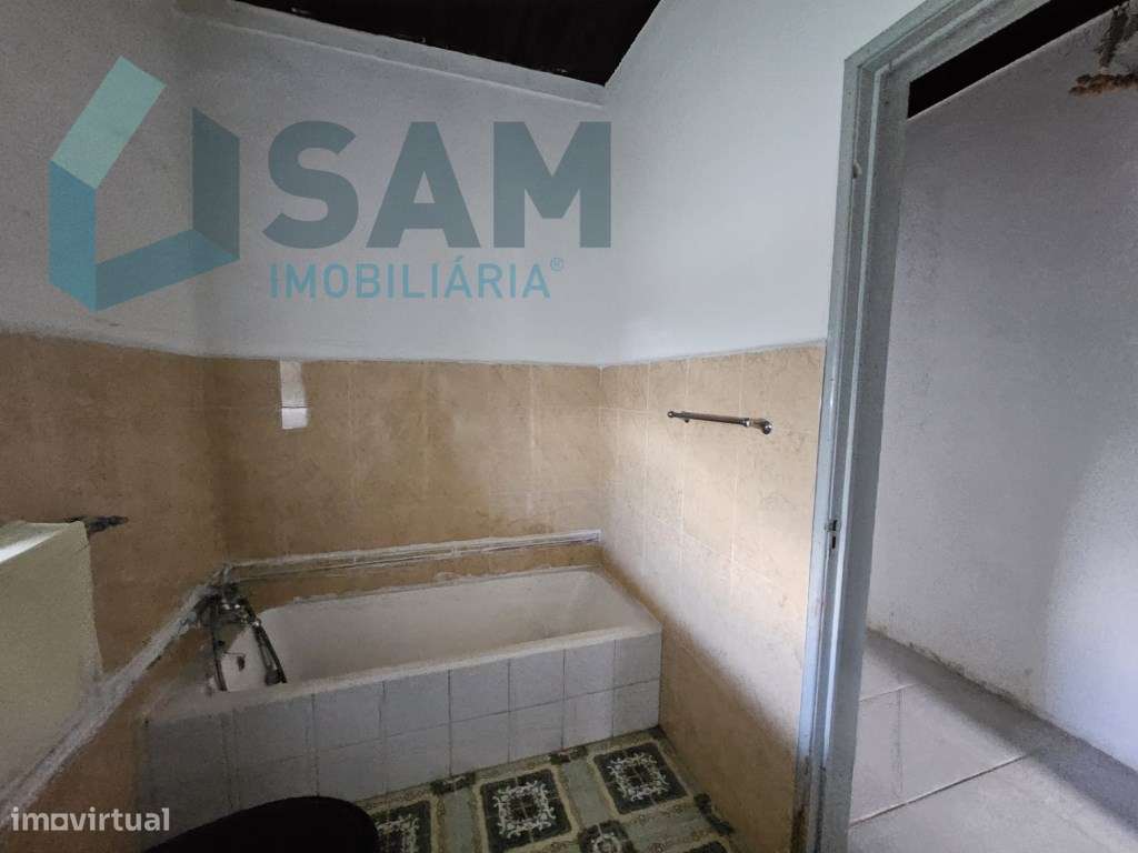 Terreno de 12.105 m2 com moradia Torres Vedras-14