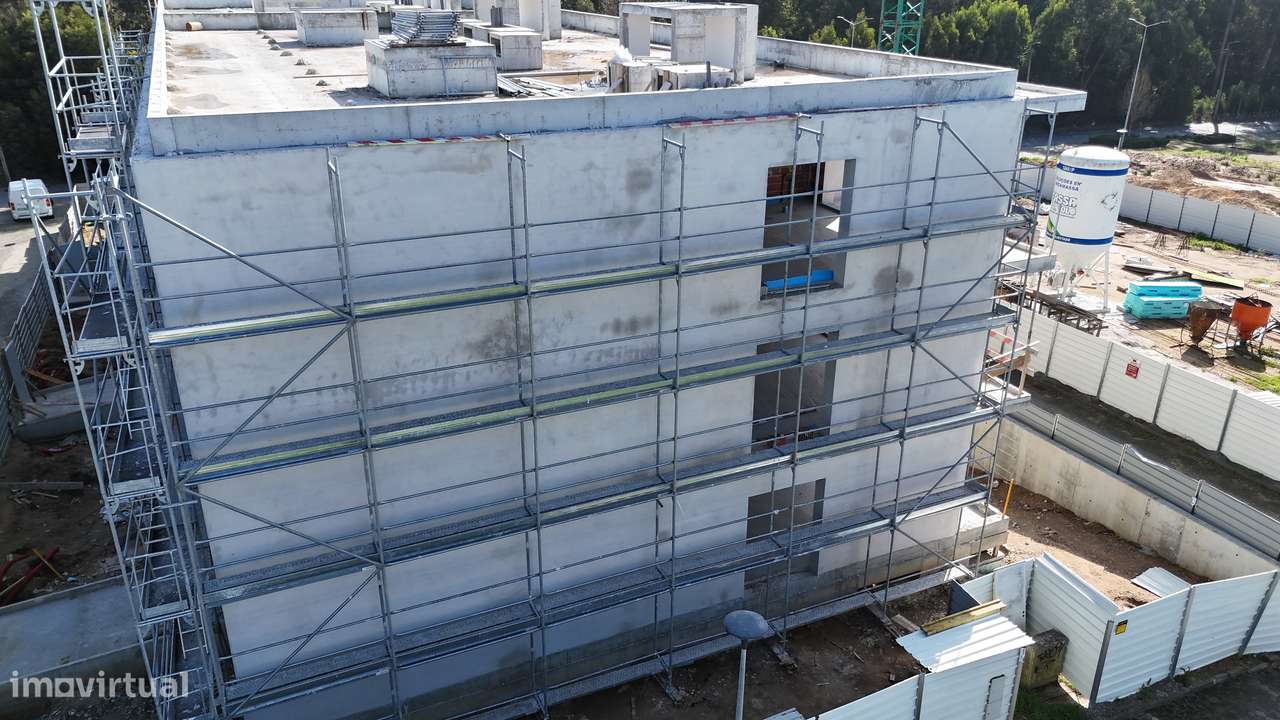 Apartamento T1 Em construção na Madalena-9