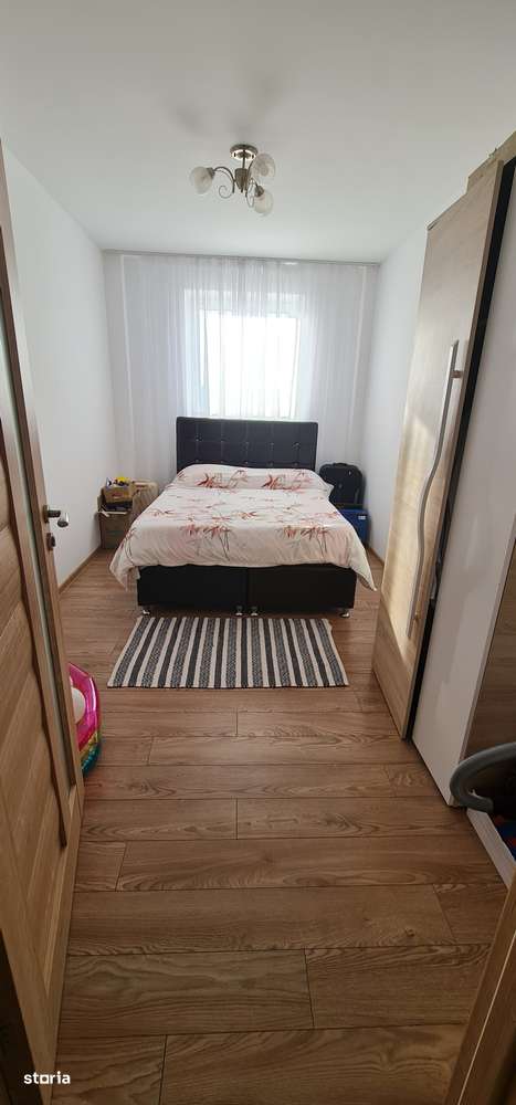 ZONA OBCINI-bloc nou- apartament de LUX cu 3 camere-4