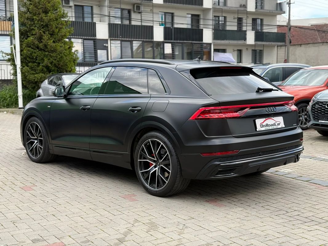 Audi Q8 3.0 55 TFSI e quattro Tiptronic - 3