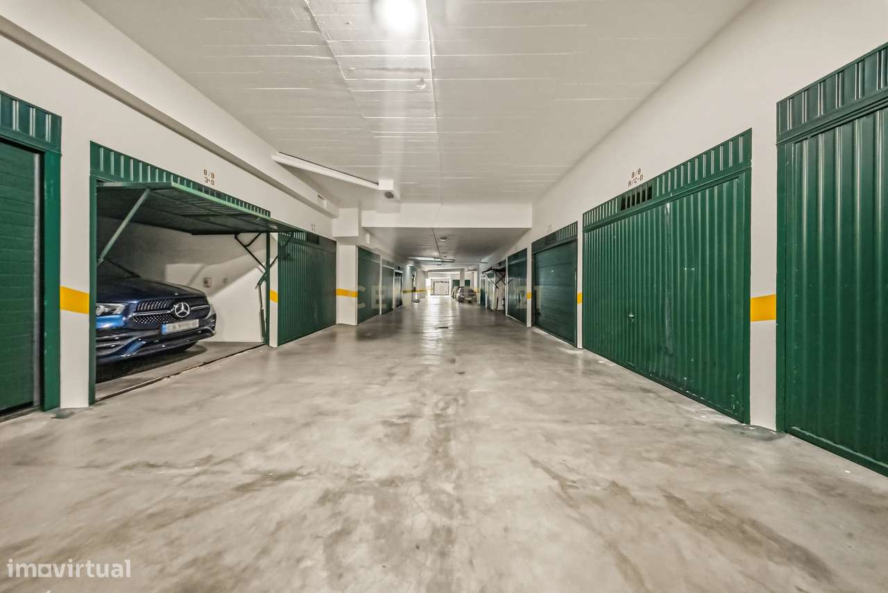 VISTA MAR | COSTA DA GUIA, CASCAIS | GARAGEM BOX 70m² | VERSÁTIL T2 CO-29