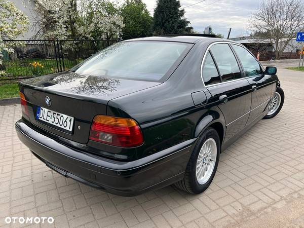 BMW Seria 5 525d - 3