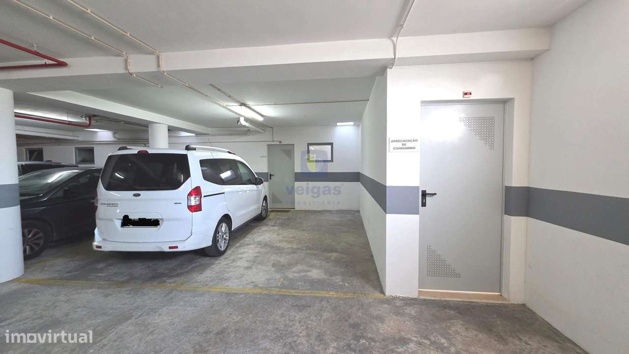 Apartamento T2 com Terraço em Outeiro da Cabeça-14
