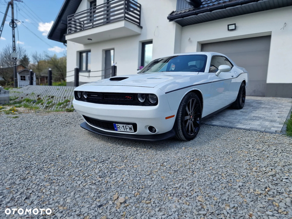 Dodge Challenger Automatik SXT Plus - 2