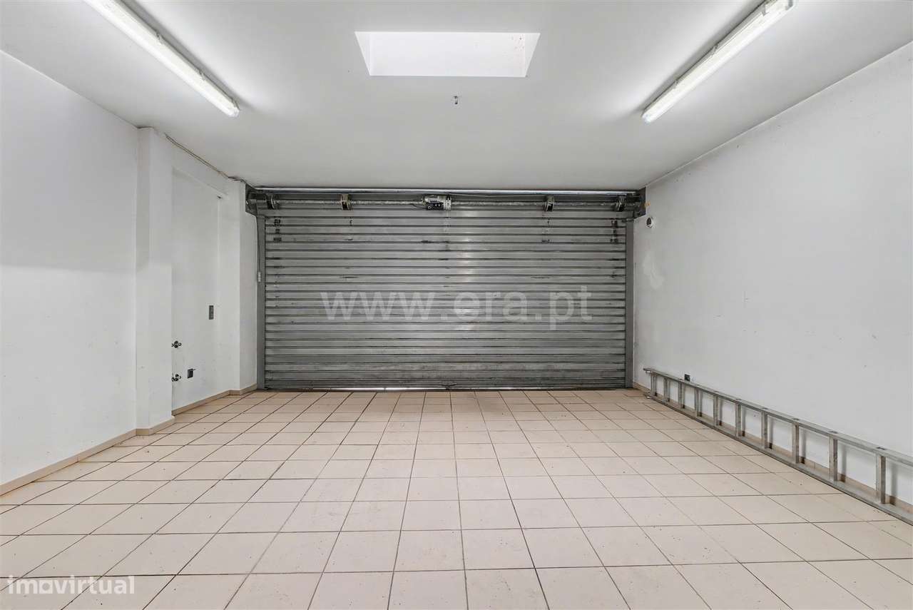 Moradia V3 em Paredes-8