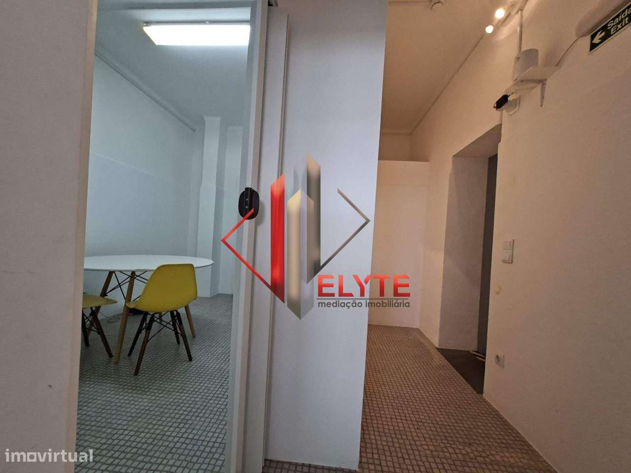 Loja no centro de Salvaterra de Magos-6