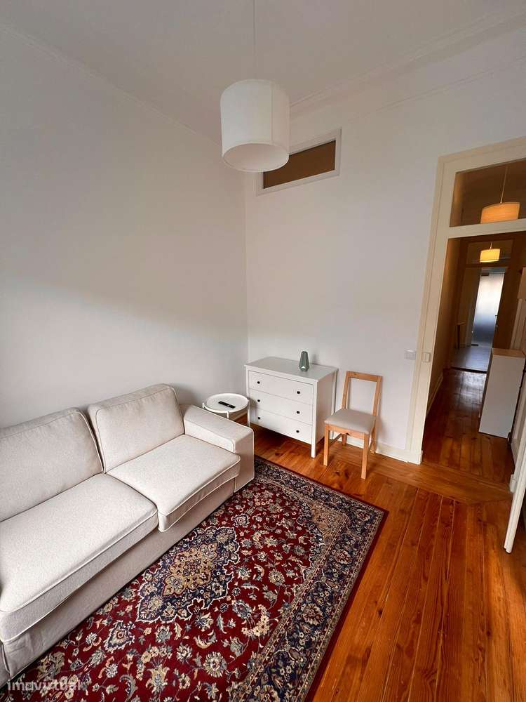 T2 apartment for rent in Campo de Ourique - Grande imagem: 4/11