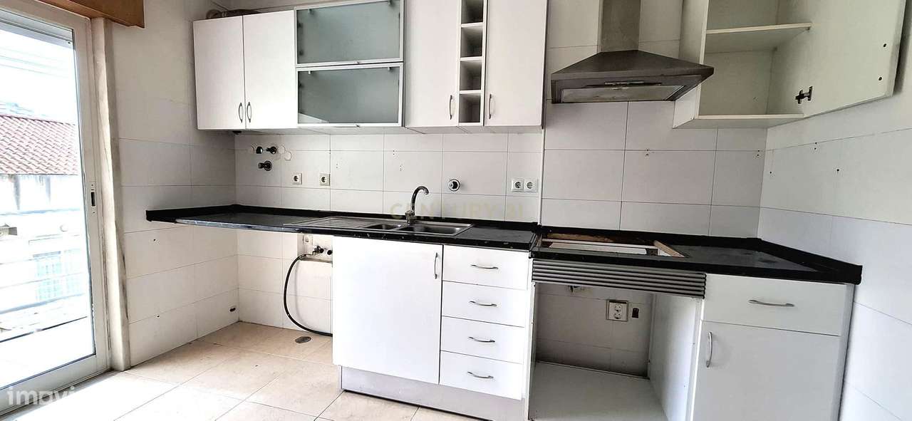 Apartamento T2  com garagem - Agualva - Grande imagem: 4/25