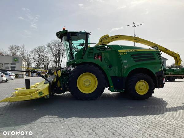 John Deere 8300 - 11