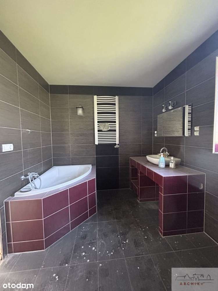 Dom w Sieprawiu, duża działka, pompa ciepła-12