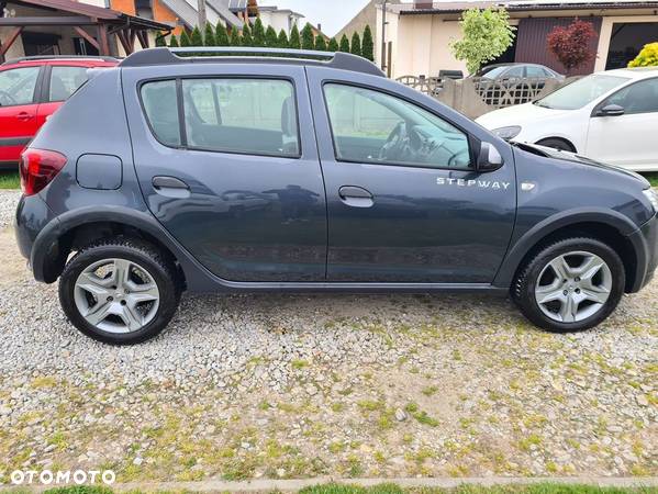 Dacia Sandero Stepway TCe 90 (S&S) Essential - 4