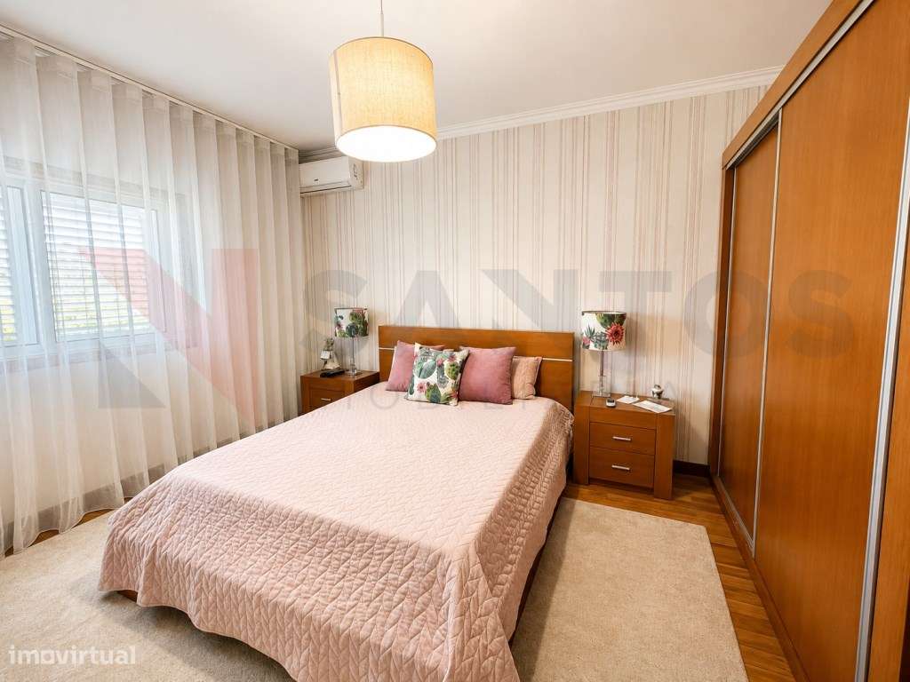 Moradia T3 com Open Space, Garagem para 3 Carros e Jardim-14