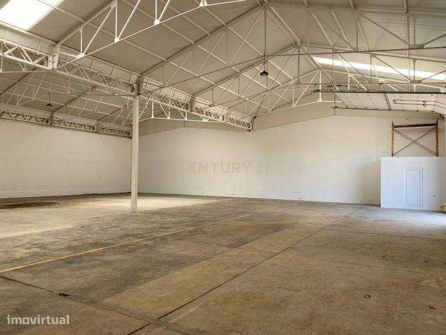 Armazem Amplo em Ansião - Grande imagem: 1/7