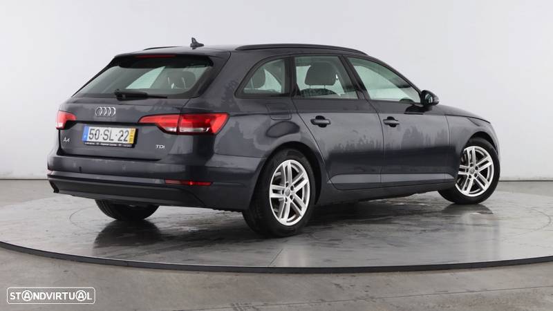 Audi A4 Avant 2.0 TDI Design - 7