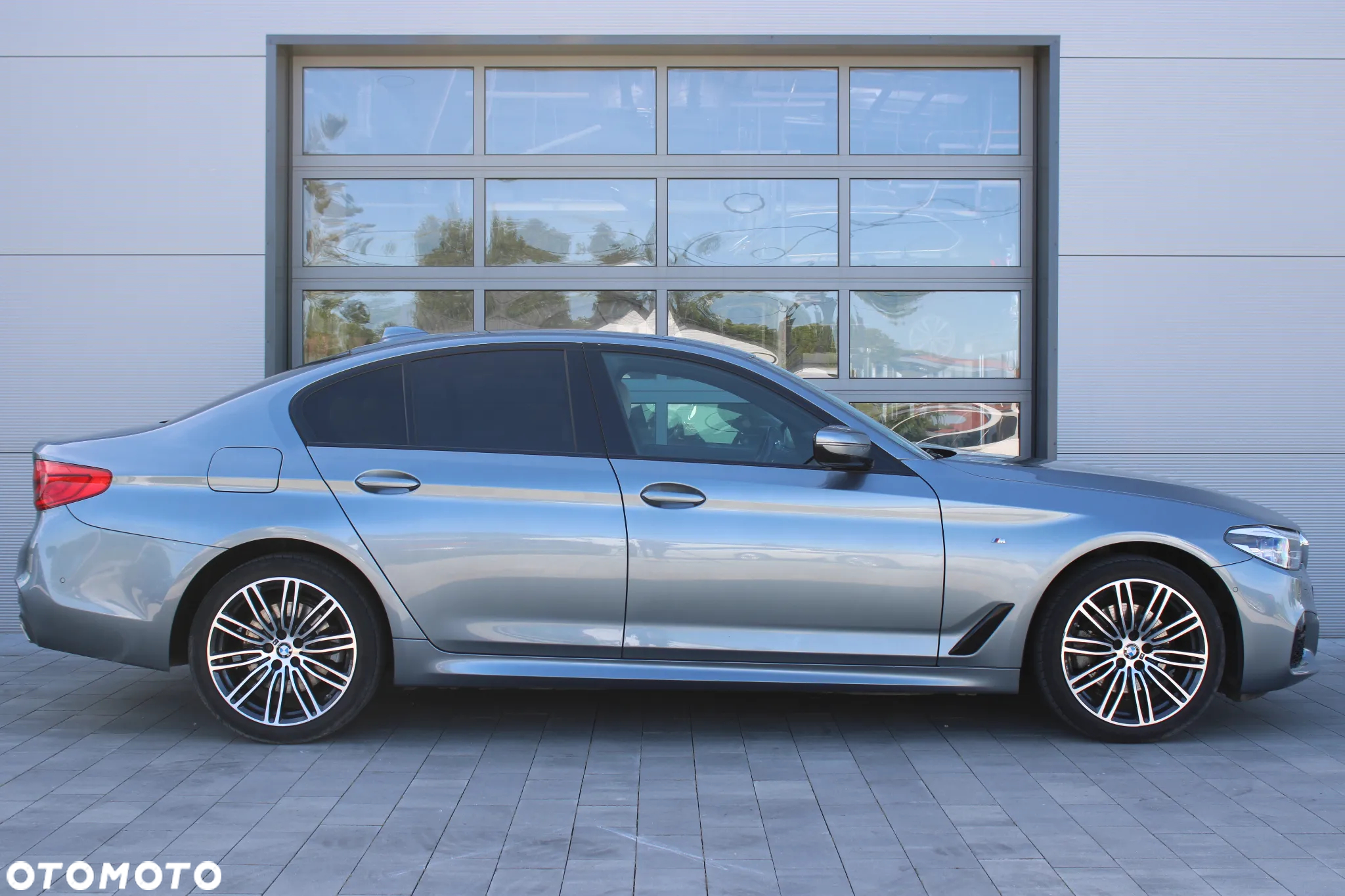 BMW Seria 5 520d xDrive M Sport sport - 4