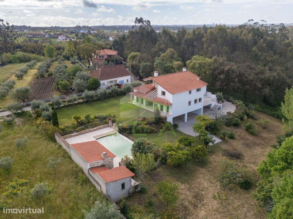 Moradia com terreno e piscina a 3km da Batalha-52