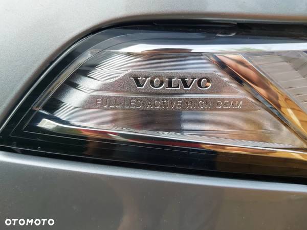 Volvo XC 90 D5 AWD Momentum 7os - 14