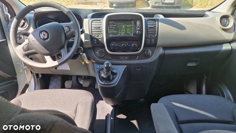 Renault Trafic - 12