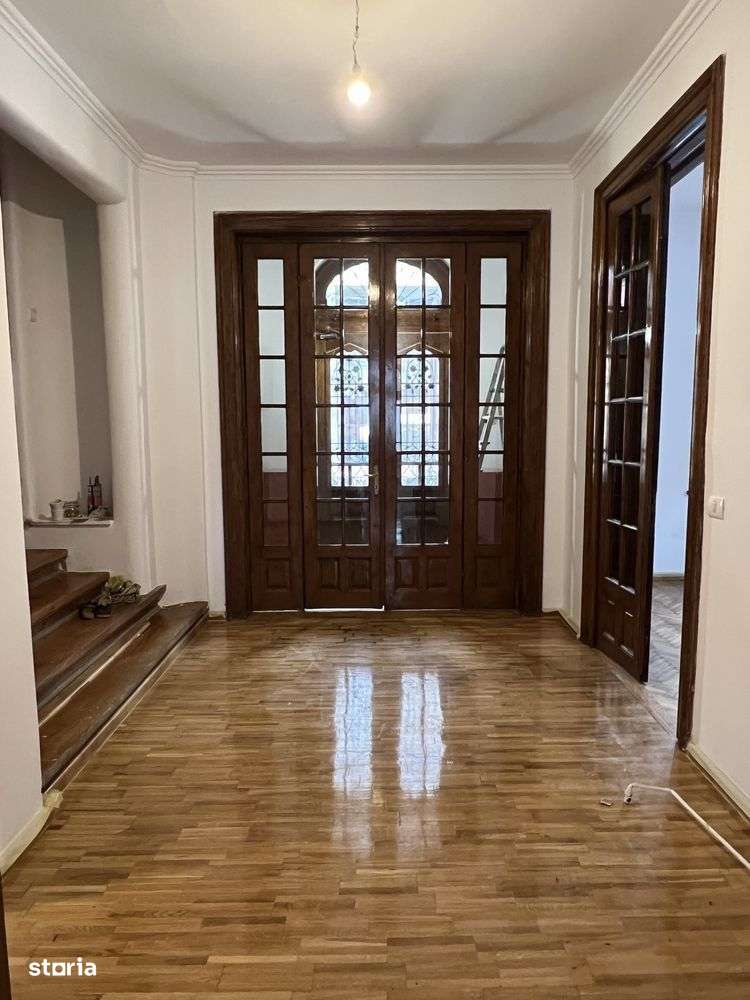 Spațiu comercial, zona Centrală - Imagine principală: 1/9