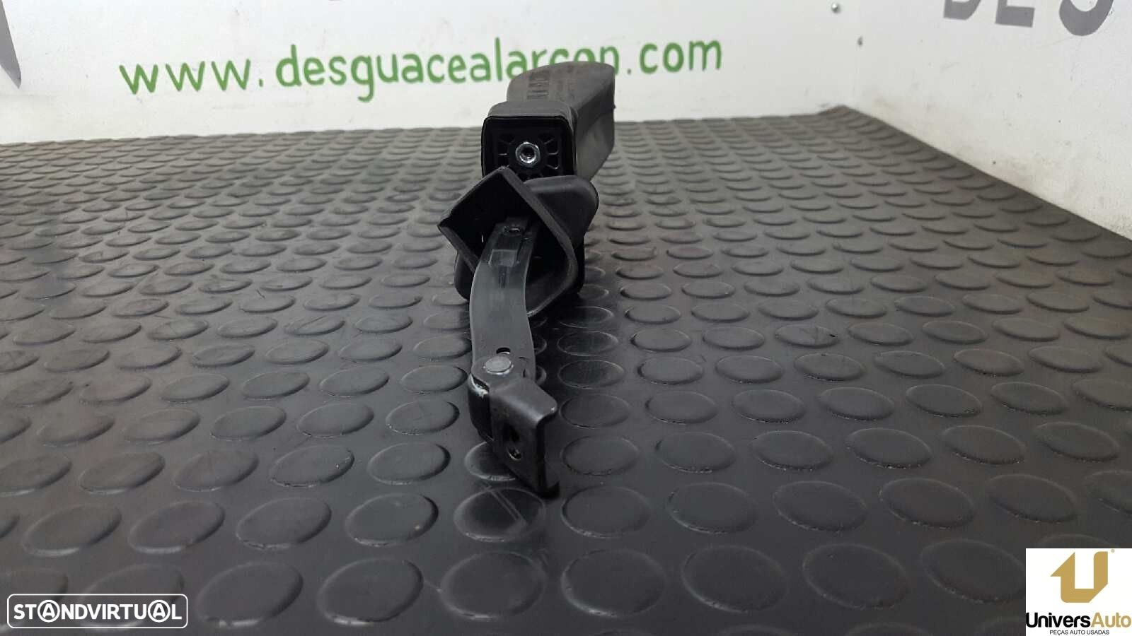 RETENTOR DA PORTA DIANTEIRA DIREITA AUDI A4 BER. (B8) BáSICO - 4