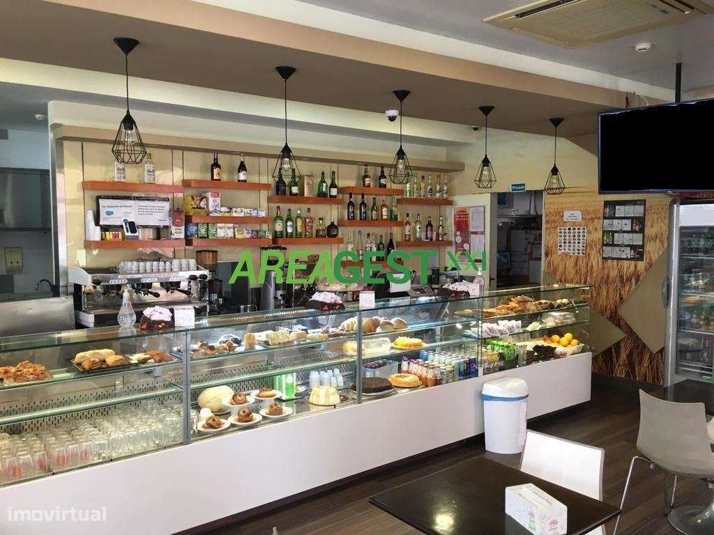 Loja para trespasse no centro de Vila Franca de Xira-7