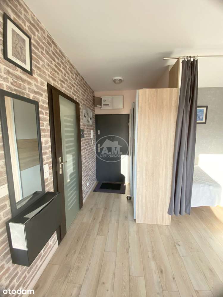 Kawalerka/ Wolna/ Ciche/2017r/Miejsce postojowe-7