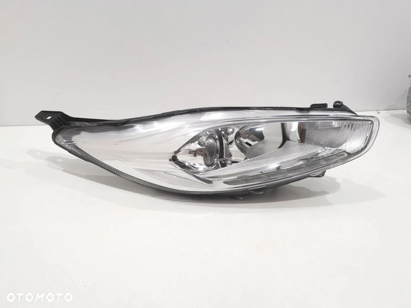 Fiesta MK7 Lift lampa prawy przód soczewka led LUX - 4