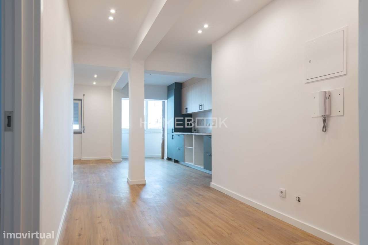 Apartamento T1 renovado em Santo Antonio da Caparica-2