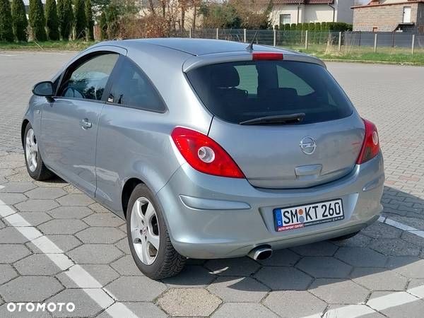 Opel Corsa 1.3 CDTI Cosmo - 28