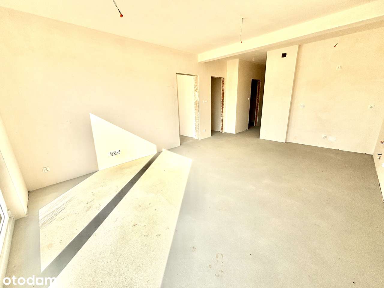 Nowe mieszkanie z ogrodem i parkingiem w spokojnej dzielnicy-4