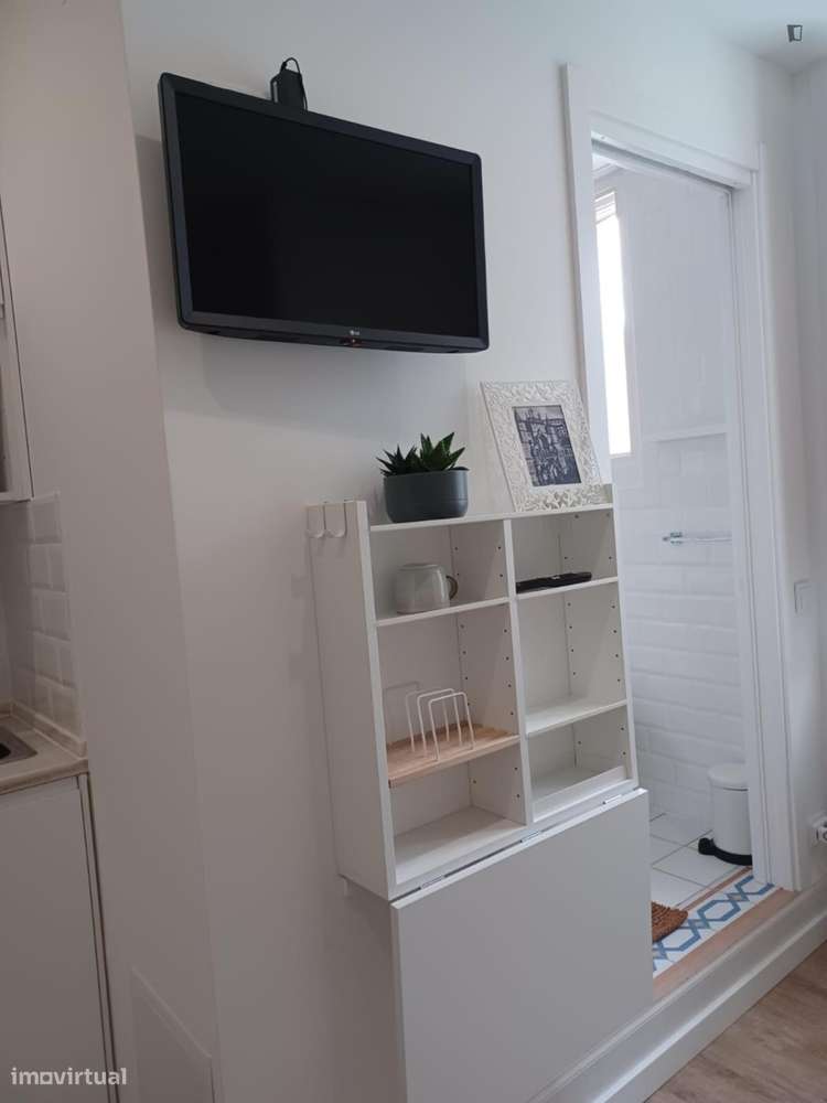 Estúdio - localizado em Baixa Coimbra - Grande imagem: 5/6