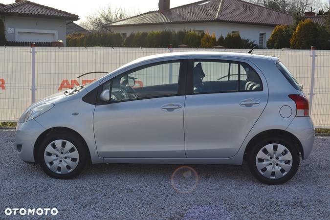 Toyota Yaris 1.33 VVT-i Cool - 8