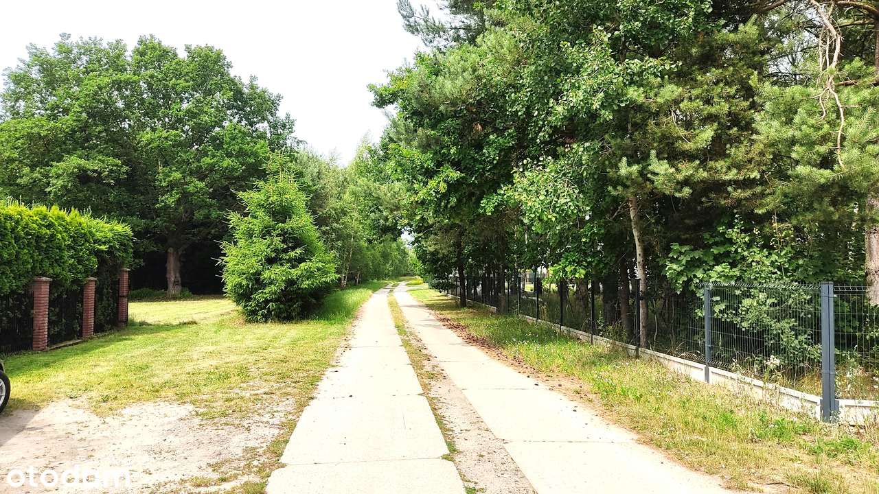 Ogrodzona działka budowlana 1222m2 nad morzem k. Kołobrzegu-4